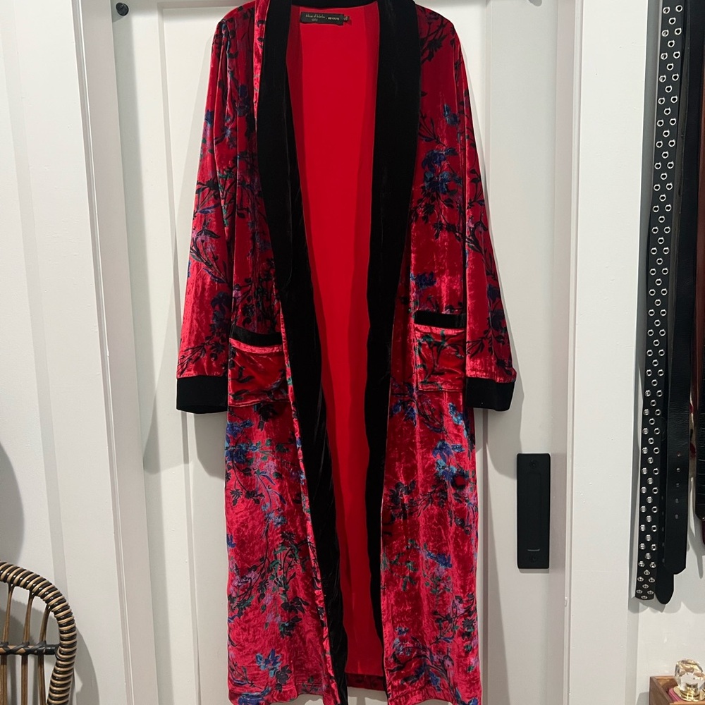 REVOLVE X HOUSE OF HARLOW— Edwin Robe in Red Fleur